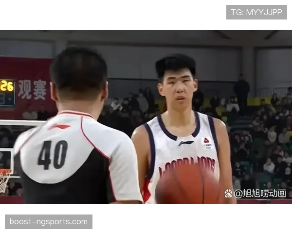 一名球员被罚下场后，替补席的入场规则是怎样的？